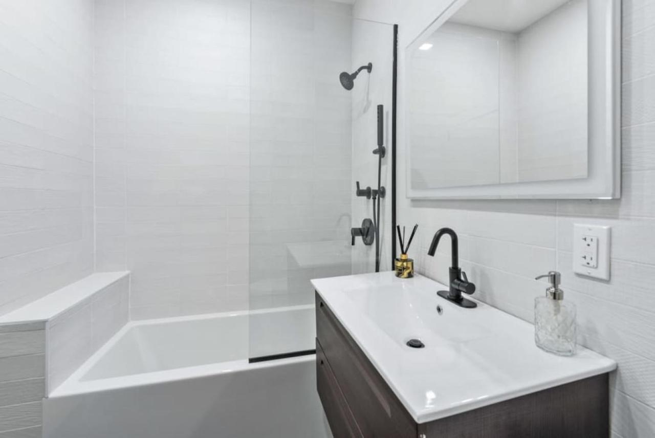 Top Notch 2Br Suite Minutes To Central Park New York Exteriör bild
